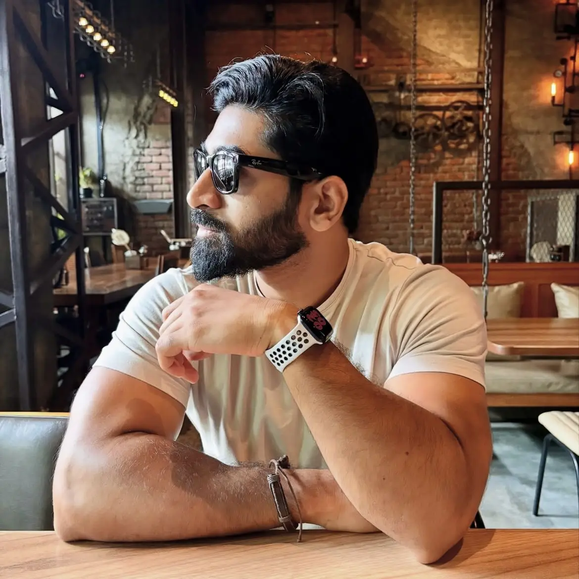 Pawan - Solo Skydiver